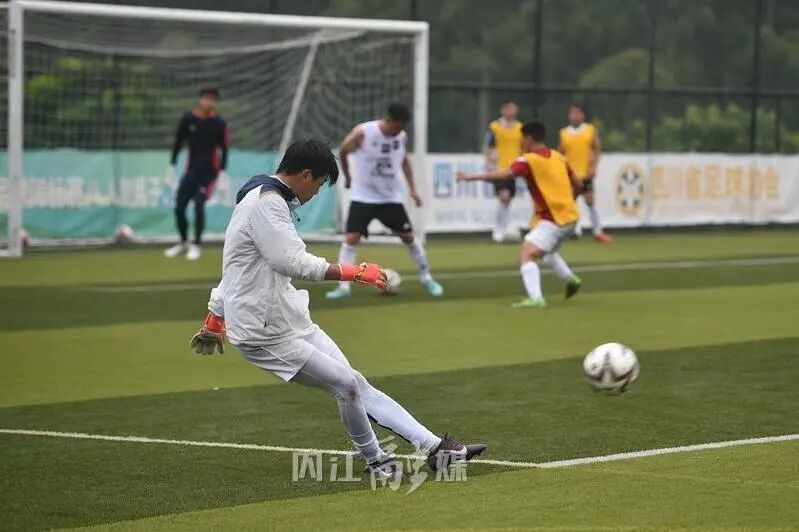 队将前往重 队将前往重